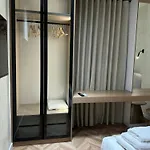 Square Garden Aparthotel