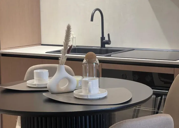 Aparthotel Square Garden 4*