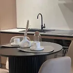 아파트호텔 Square Garden 4*