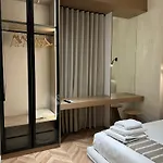 아파트호텔 Square Garden 4*