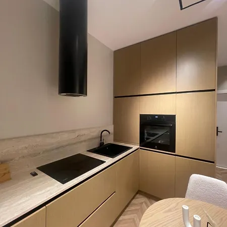 Апарт-отель Square Garden 4*