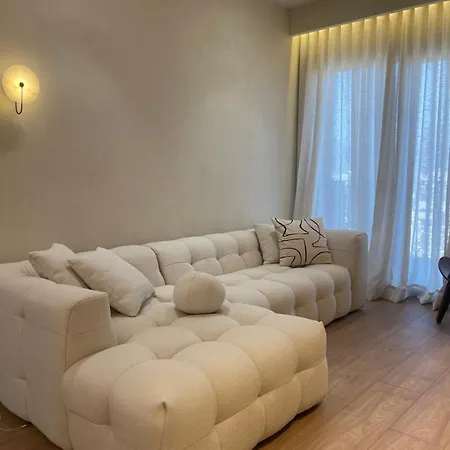 Square Garden מלון דירות טיראנה