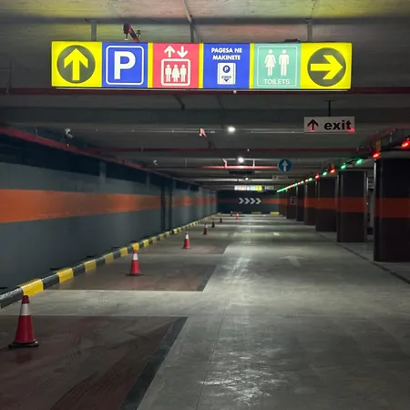 Square Garden 4* 티라나