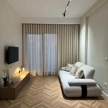 Square Garden מלון דירות טיראנה