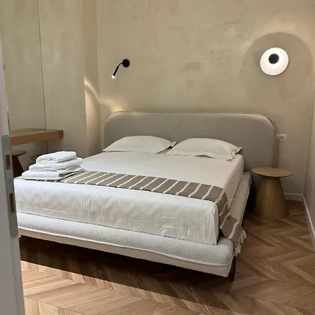 Square Garden מלון דירות טיראנה