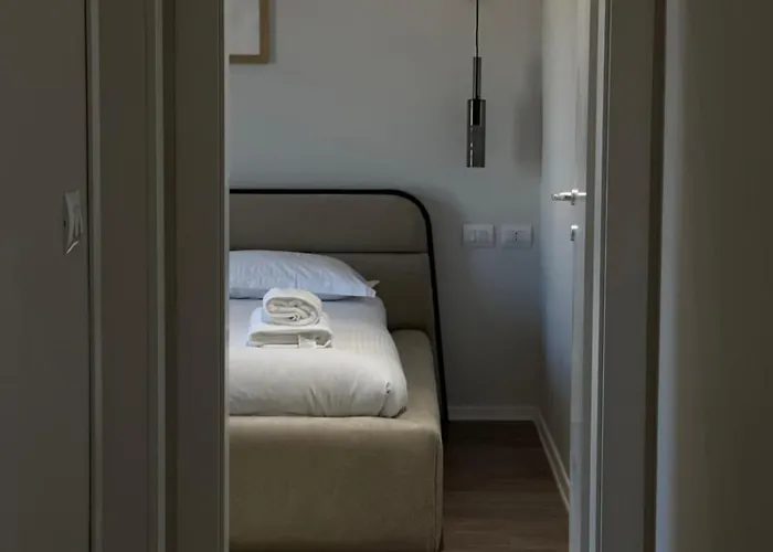 Square Garden 地拉那