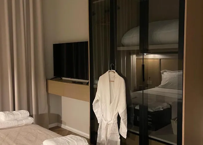 Apartmanhotel Square Garden 4*