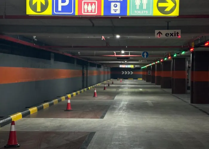 Square Garden 4* Tirana