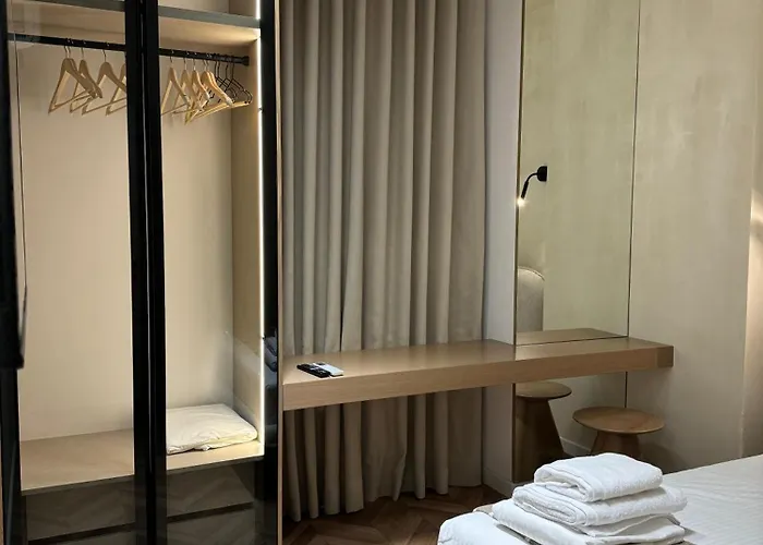 Apartmanhotel Square Garden 4*